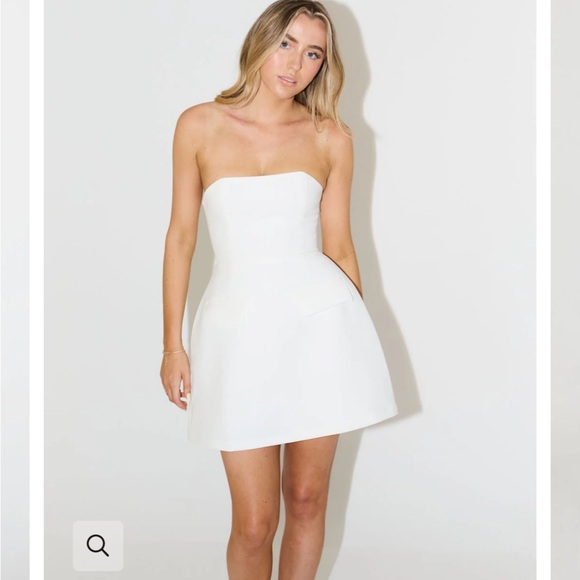 NWT Odd Muse The Ultimate Muse Strapless Dress - White - Picture 1 of 6